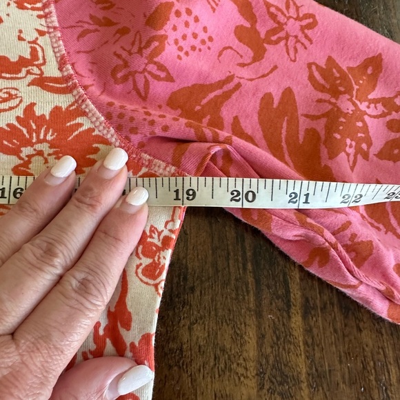 Sigrid Olsen | 90’s Y2K Floral V-Neck Cotton Top with Sequins - Picture 9 of 10